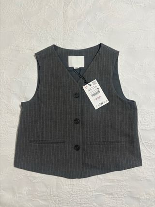 Conjunto Chaleco y Falda Zara Raya Gris