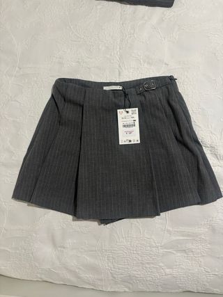 Conjunto Chaleco y Falda Zara Raya Gris