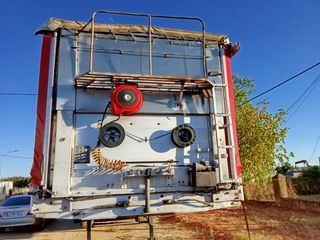 Remolque piso móvil aluminio