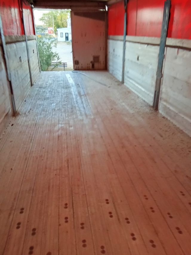 Remolque piso móvil aluminio