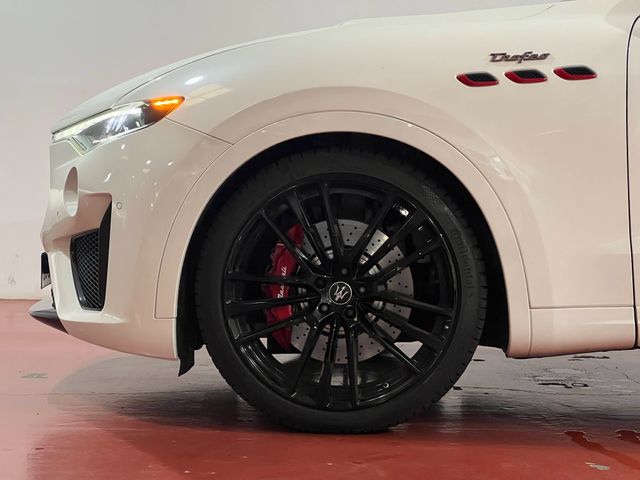 Maserati Levante Trofeo 3.8 V8 twin turbo 427kW (580CV)