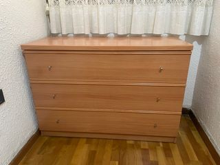 Cómoda de madera de 3 cajones