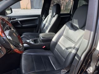 Porsche Cayenne V6 Gasolina cuero techo solar