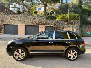 Porsche Cayenne V6 Gasolina cuero techo solar