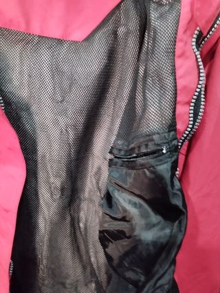 CORTAVIENTOS ROJO T-M COMO NUEVO