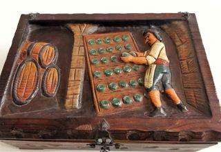 Baúl de colección de madera en relieve 40×29×15