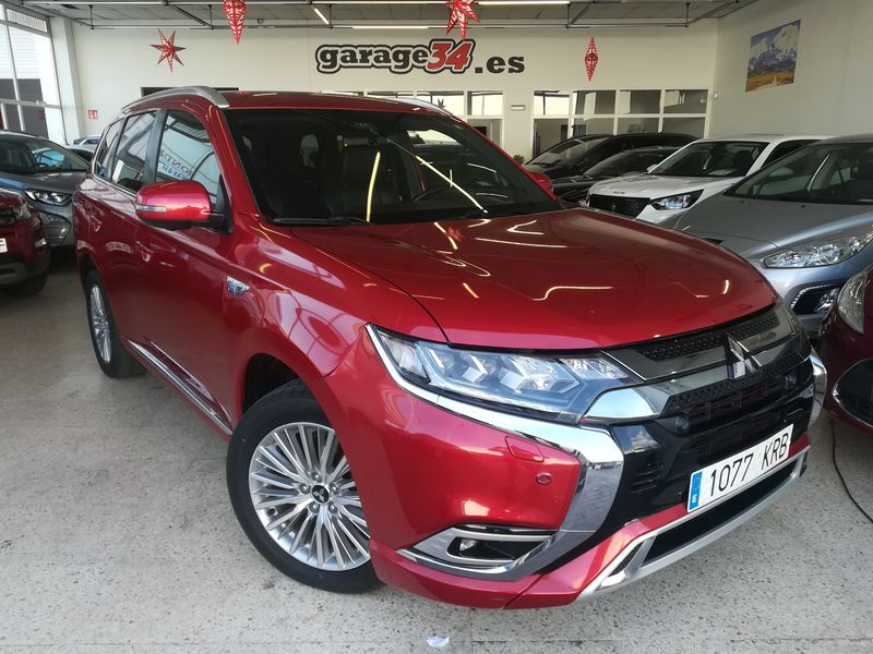 Mitsubishi Outlander 2018 - foto 1