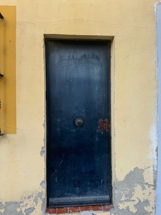 Puerta de hierro para exterior