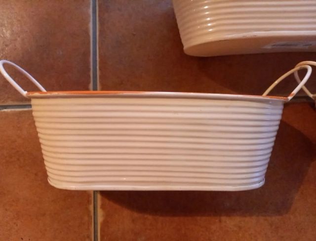 5 Recipientes Metálicos con Asas