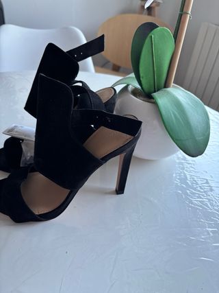 Sandalias Zara Negras Tacon Sin Estrenar