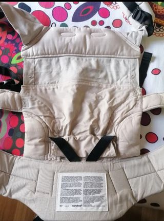 Mochila Portabebés Manduca.