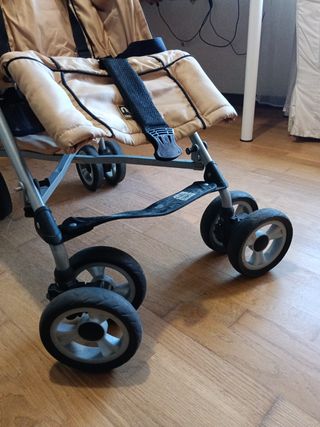Silla de paseo color beige