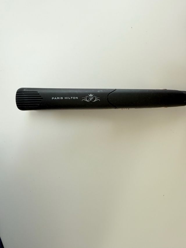 Mini piastra Paris Hilton nera