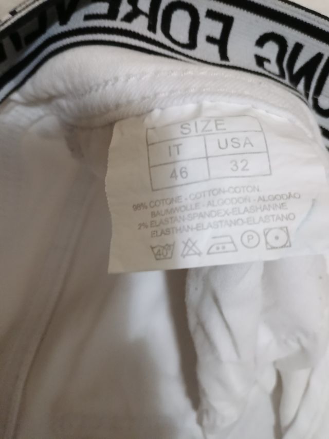 Pantalones blancos con estampados talla 42
