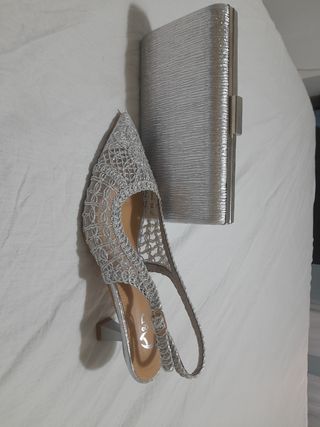 Bolso y Zapatos de Fiesta Plateados
