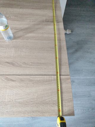 Mesa de comedor moderna
