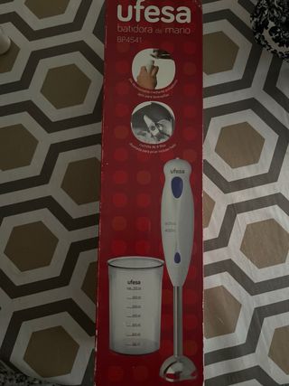 Batidora de mano Ufesa 400W con vaso
