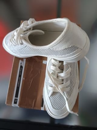 Zapatillas ZARA Blancas