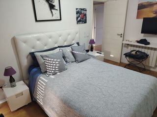 Cama Canapé con Cabecero Integrado de 150 x 200.