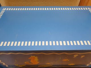 Baúl de madera infantil