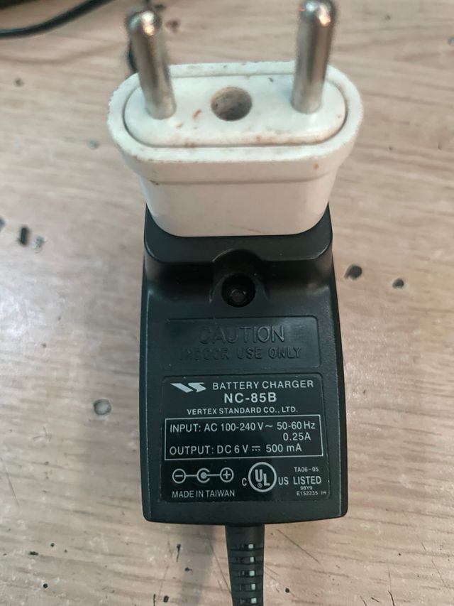 Yaesu VX-3E VHF/UHF Transceptor Dual-Band