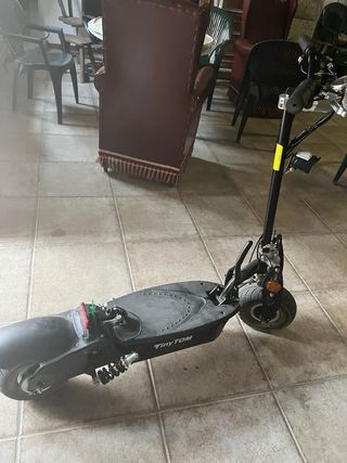 Patinete eléctrico con sillín