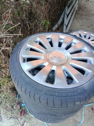 Llantas r18 del Audi S8 tornillería 5x100 y 5x112