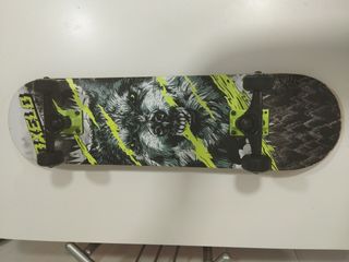 Monopatín Oxelo con diseño de lobo