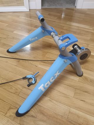 Rodillo Tacx para bicicleta