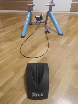 Rodillo Tacx para bicicleta