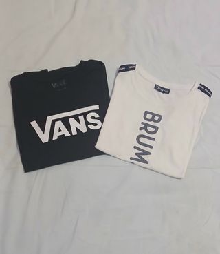 T-shirt Vans e Brums