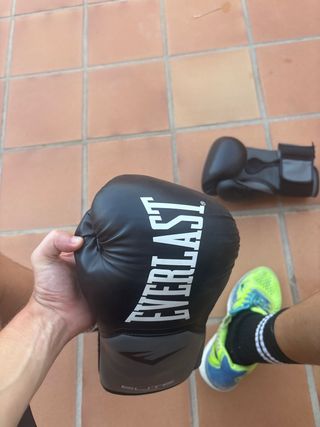 Guantes de boxeo Everlast negros
