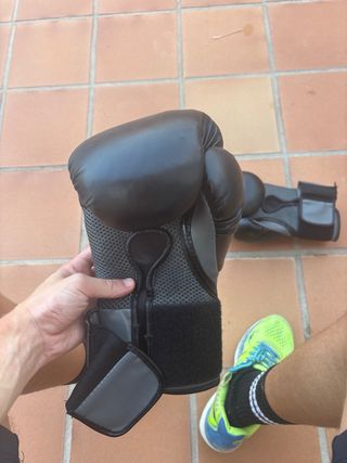Guantes de boxeo Everlast negros