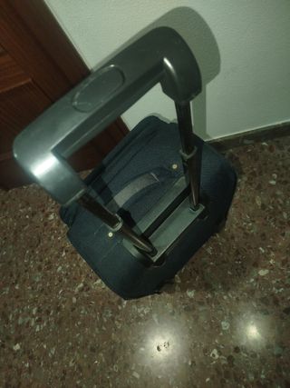 Maleta de viaje negra