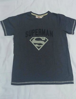 T-shirt Spiderman e Superman