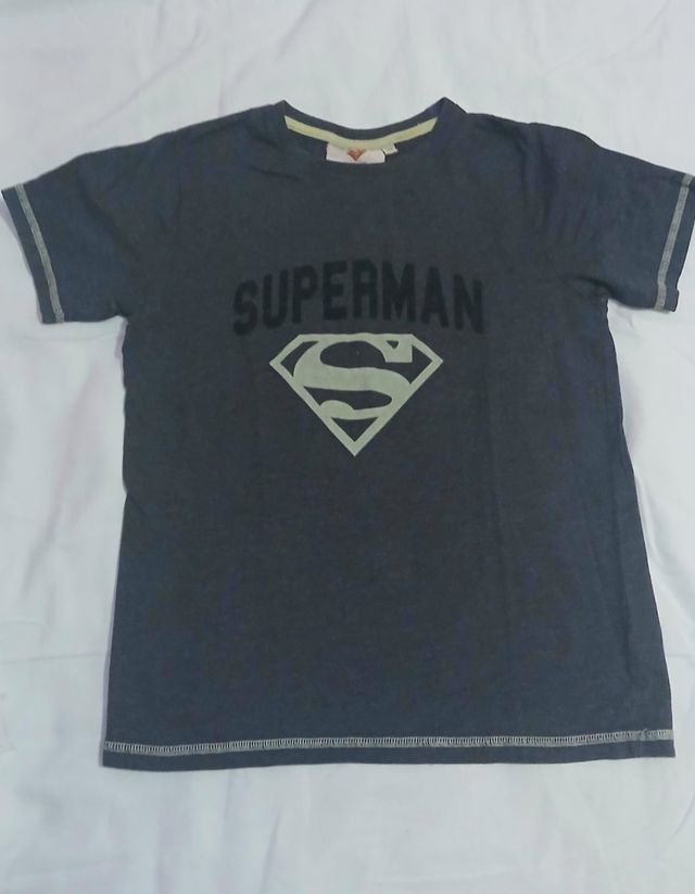 T-shirt Spiderman e Superman