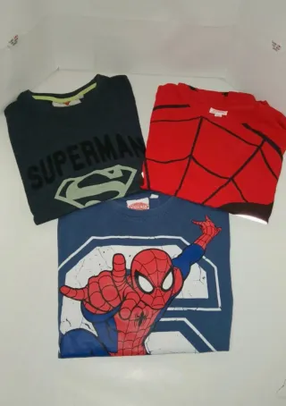 T-shirt Spiderman e Superman
