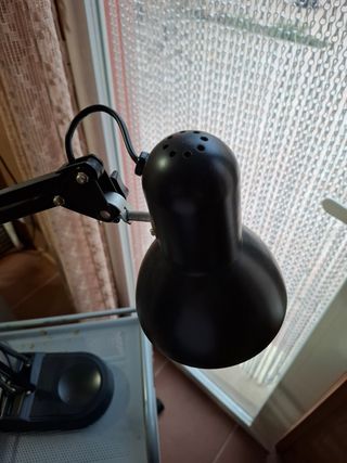 Lámpara de escritorio ajustable