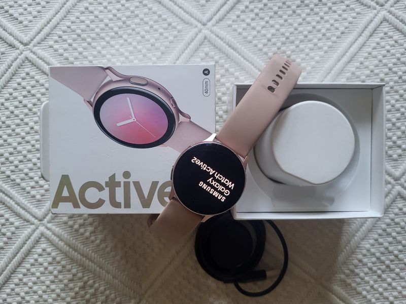 Samsung Galaxy Watch Active Oro/Rosa de Segunda mano por 50 EUR