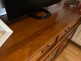 Aparador de madera maciza para salón