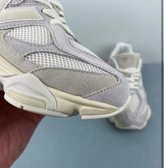 New Balance 9060 Beige/Gris