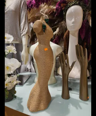 NUEVO EXPOSITOR DE COMPLEMENTOS 62 CM. DE ALTO.