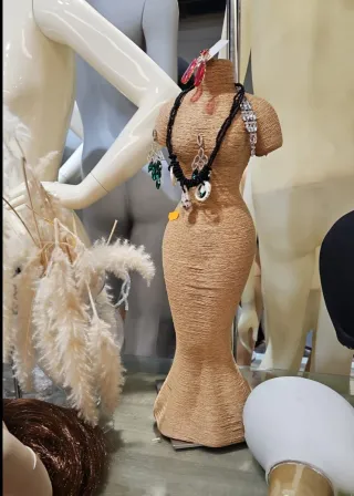 NUEVO EXPOSITOR DE COMPLEMENTOS 62 CM. DE ALTO.