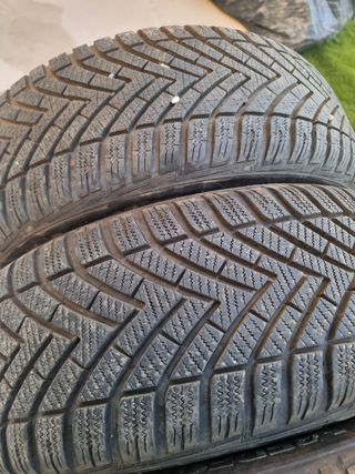 Neumáticos de invierno con llantas 185/55 R15 82H