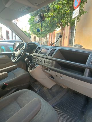Volkswagen Caravelle 2019 2.0TDi batalla larga 114