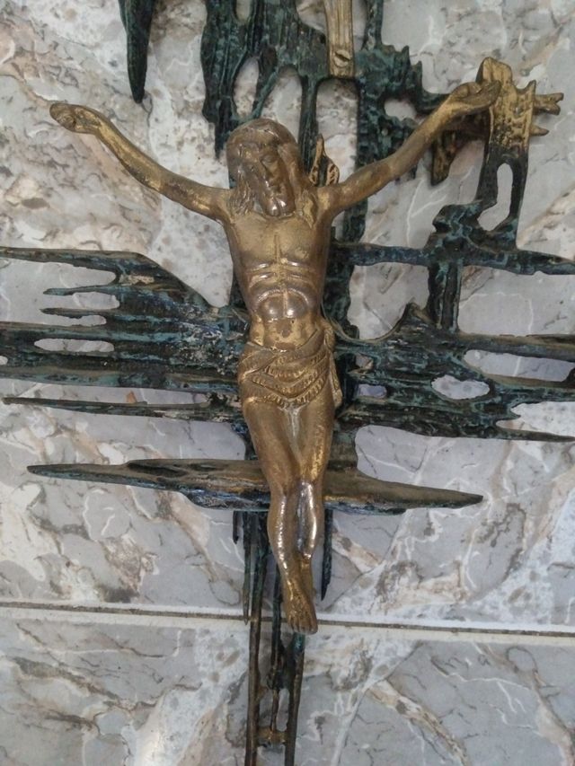 Crocifisso da parete moderno