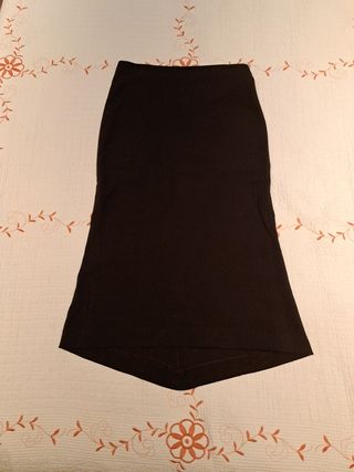 Falda larga negra