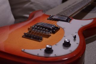 Cambio guitarra.