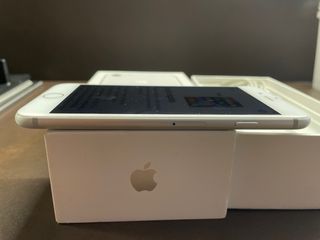 iPhone 7 128GB Plata