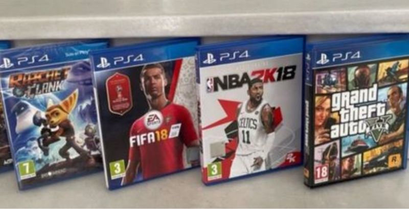 Imagen de 4 Videojuegos PS4: FIFA 18, NBA 2K18, GTA V, Ratch